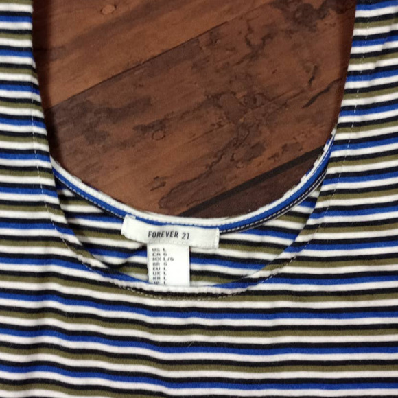 Forever 21 Striped Sleeveless Crop Top Large‎ - Picture 3 of 6